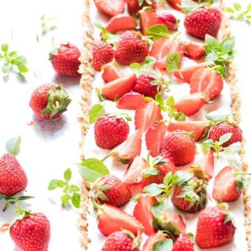 No-bake cheesecake with strawberries and cream.