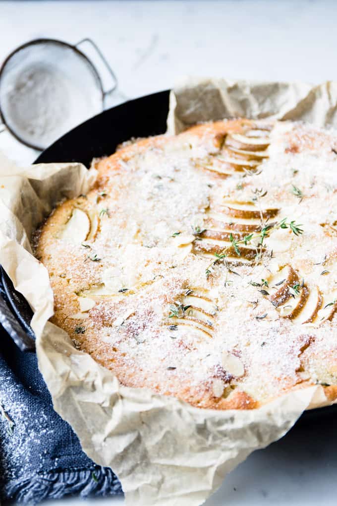 This pear thyme and gin cake is the answer to all your dessert, entertaining, brunching and snacking queries. Loaded with juicy fall pears, herby thyme and fragrant gin. 