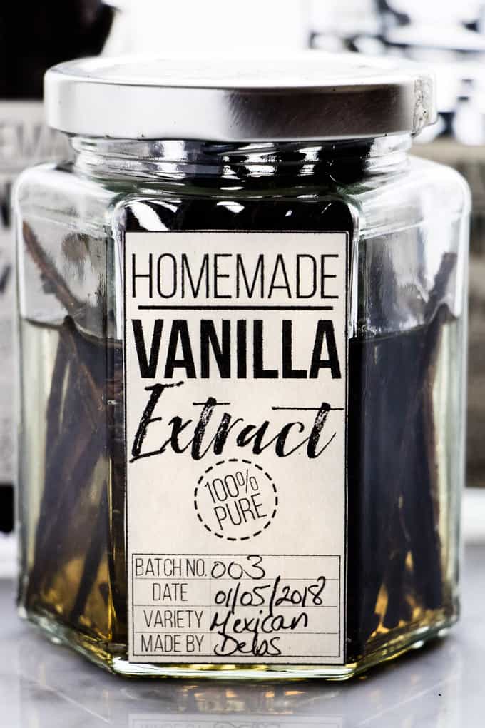 making homemade vanilla extract