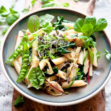 Asparagus pasta with peas and beans.