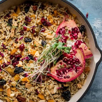 Moroccan rice pilaf with flaked almonds.