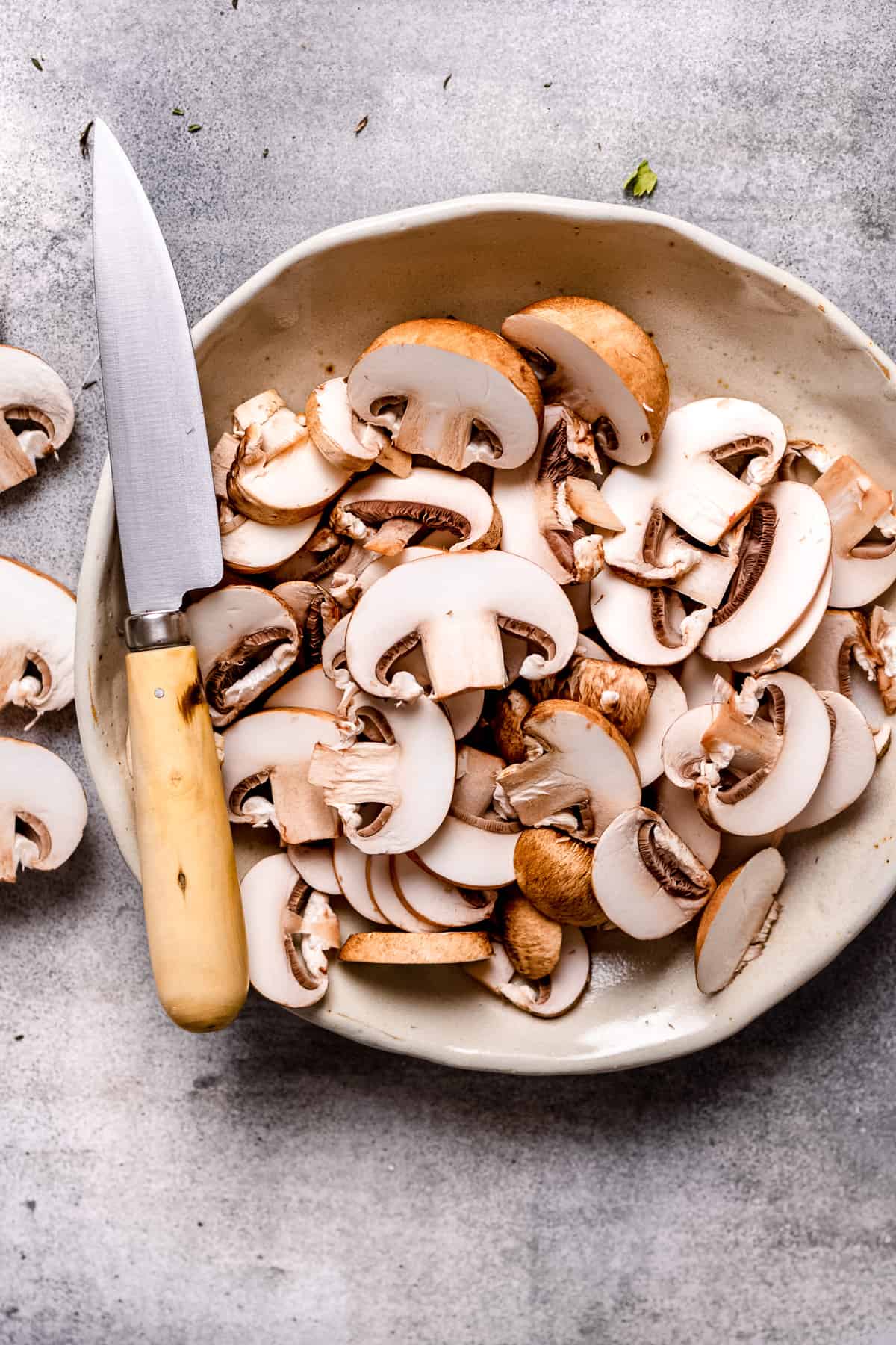 Sliced mushroom for pasta.